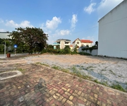 1 Cho thuê đất mặt đường đôi Phạm Văn Đồng   Hoàng Quốc Việt, 377m2, KD buôn bán tốt