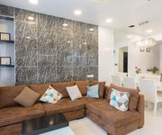 Bán cc Sunrise City Căn tầng 22.dt : 106m2, 2pn, 2wc hướng đông.Giá :5 tỷ