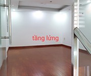 2 Chính chủ cần bán căn hộ 82m2, tầng trệt lửng, CC 675 Nguyễn Kiệm