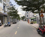1 Bán nhà chính chủ SHR 3 lầu , 4 phòng ngủ ngay chợ Phú Phong