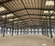 Cho thuê kho / xưởng KCN Tiên Sơn,dt 2500m2giá chỉ 55k/m2 LH 0988 457 392