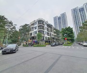 4 Bán 700m2 đất khu ngoại giao đoàn tây hồ hà nội 140 triêu/m2.