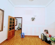 Bán nhà phố hào nam: 38m2, 4 tầng, mt 3m. vài bước ra phố. ngõ thẳng tắp. chỉ 3.7 tỷ Bán nhà phố hào nam: 38m2, 4 tầng, mt 3m. vài bước ra phố. ngõ thẳng tắp. chỉ 3.7 tỷ