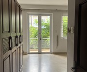 4 CHO THUÊ NHÀ KHU INTRESCO BÌNH CHÁNH, DT 5X20M, Hầm trệt, 2 lầu, áp mái, nội thất cơ bản giá 22 tr