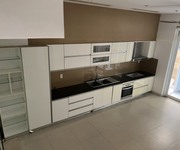 2 CHO THUÊ NHÀ KHU INTRESCO BÌNH CHÁNH, DT 5X20M, Hầm trệt, 2 lầu, áp mái, nội thất cơ bản giá 22 tr