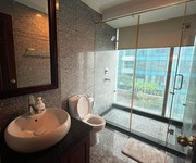 10 Cần cho thuê CHCC Vinhomes Đồng Khởi Q.1, 146m2, 3Pn ,2WC, full nội thất cao cấp, giá 3400