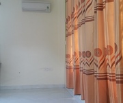 1 Nhà 30m phố Trạm khép kín 2.6tr:Gần AEON LongBiên-cầu VĩnhTuy 1 Nhà 30m phố Trạm khép kín 2.6tr:Gần AEON LongBiên-cầu VĩnhTuy