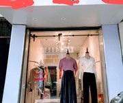Nhượng gấp quán thời trang tại phố đội cấn ba đình hà nội Nhượng gấp quán thời trang tại phố đội cấn ba đình hà nội