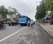 1 Bán đất mặt phố Ngô Gia Tự 90m2 - Hợp cho việc kinh doanh buôn bán - Giá tốt - LH: 0913 296 825.