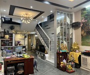 Gia đình cần bán gấp căn nhà 2 tầng kiên cố gần bến xe Đà Nẵng, đường 7,5m, giá 4.297 tỷ.