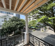 5 Sai Gon Pearl villa for rent