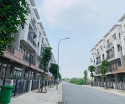 Shophouse 120m2 nhà 3 tầng, hoàn thiện đẹp mặt ngoài.