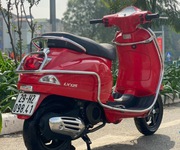 2 Cần bán Vespa LX iGet 2019 màu đỏ thời trang cực đẹp.