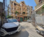 2 Bán đất  nguyễn khánh toàn 44m2   gara ô tô  - kd - mt 7.7m   giá  4.5 tỷ.sdcc.