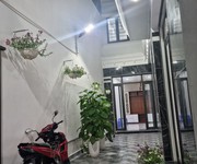 Nhà phố Nguyễn Tường Loan