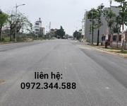 Chính chủ bán 1 lô duy nhất mặt mương, nhìn ủy ban tt hồ, thuận thành, bn, giá 3,x tỷ