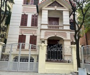 Cần cho thuê nhà biệt thự 5 tầng diện tích 169m  tại khu đô thị Trung Yên