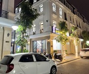 Cho thuê nguyên căn 3 tầng tại Hoàng Huy Mall