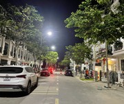 1 Bán nhà phố phước điền citizen , tân uyên, bình dương đã có sổ nhận nhà ngày, chiết khấu 10 chỉ vàng