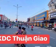 4 Gia đình có việc, ko thể tiếp tục công việc kinh doanh. nên em sang nhượng lại mặt bằng.