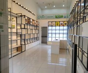 Cho thuê shophouse chung cư galaxy  nguyễn khoái, quận 4 .diện tích 40 m2 - có sẵn quầy kệ tủ y