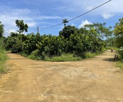 Chủ cần tiền nên bán gấp lô đất tổng diện tích 561,2m2 trong đó có 200m2 tại lỗ sơn - tân lạc - hòa