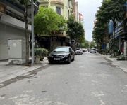 2 Chính chủ cần bán nhà 6t tổ 4 tt đông anh, đường siêu to, vỉa hè rộng kinh doanh đẳng cấp số 1 đông
