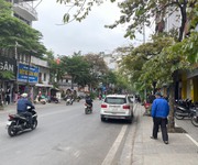 1 Chính chủ Cho Thuê MBKD Tại Khâm Thiên Đống Đa Hà Nội . Diện tích 400m2 . Mặt tIền 18m