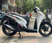 4 Cần bán SH Việt 150 ABS 2018 màu trắng cực chất lượng.