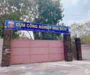 Bà chị cần tiền xoay vốn nên bán lỗ gấp lô đất giá rẻ hơn 1000m2 gay trung tâm thị xã