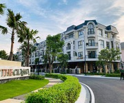813 Xe gia đình còn mới đến 99%