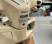 2 Xe đẹp lead 125cc bản cao cấp