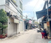 2102 Xe gia đình còn mới đến 99%