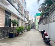 2129 Xe gia đình còn mới đến 99%