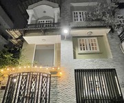 1056 Xe gia đình còn mới đến 99%