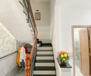 1883 Xe gia đình còn mới đến 99%