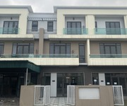 1871 Xe gia đình còn mới đến 99%
