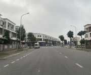 1872 Xe gia đình còn mới đến 99%