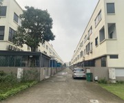 1876 Xe gia đình còn mới đến 99%