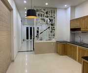 2825 Xe gia đình còn mới đến 99%