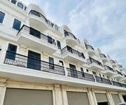 2559 Xe gia đình còn mới đến 99%