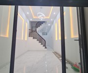 4023 Xe gia đình còn mới đến 99%