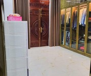 3 Bán nhà ngay hanoma trương công định, dt 8x19, 3 lầu. st. giá 24 tỷ