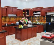 1 Bán nhà ngay hanoma trương công định, dt 8x19, 3 lầu. st. giá 24 tỷ