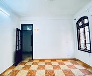 4 Bán 3 căn nhà phố trần quốc hoàn , cầu giấy , hà nội. 4 Bán 3 căn nhà phố trần quốc hoàn , cầu giấy , hà nội.