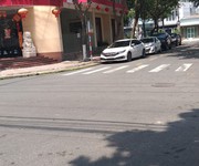 2 Bán gấp căn gốc khách sạn 25 phòng ngay trung tâm thủ dầu một, cạnh đại học bình dương