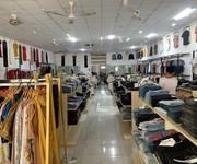 2 Nhà bè   sang giá shock - quá rẻ mặt bằng shop   hoặc sang full shop    255 lê văn lương , phước