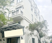 4 Cho thuê văn phòng làm việc, khu lakeview quận 2, nội thất đầy đủ, vị trí đẹp