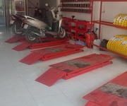 1 Sang nhượng trung tâm bảo trì xe máy