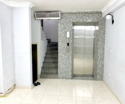2 Chính chủ cho thuê nhà ngõ 261 Trần Quốc Hoàn 40m2 x 3 tầng, có thang máy, có hầm để xe